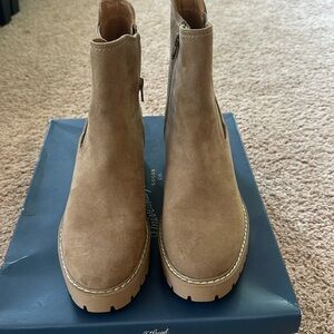 Target Universal Thread Chelsea boots